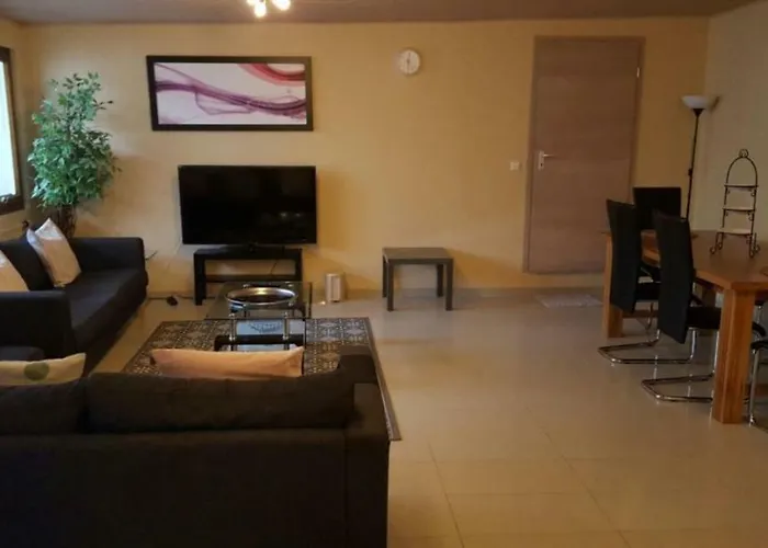 Διαμέρισμα Flats-4u - Cosy, Quite & Clean In The