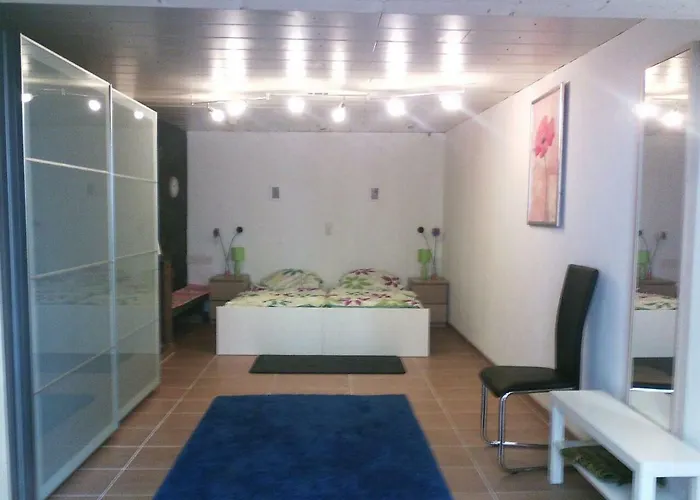 Apartment Flats-4u - Cosy, Quite & Clean In The