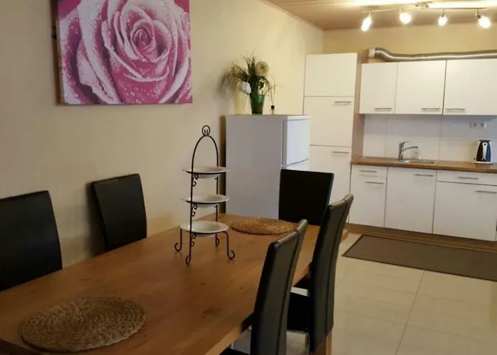 Flats-4u - Cosy, Quite & Clean In The Διαμέρισμα Βόννη